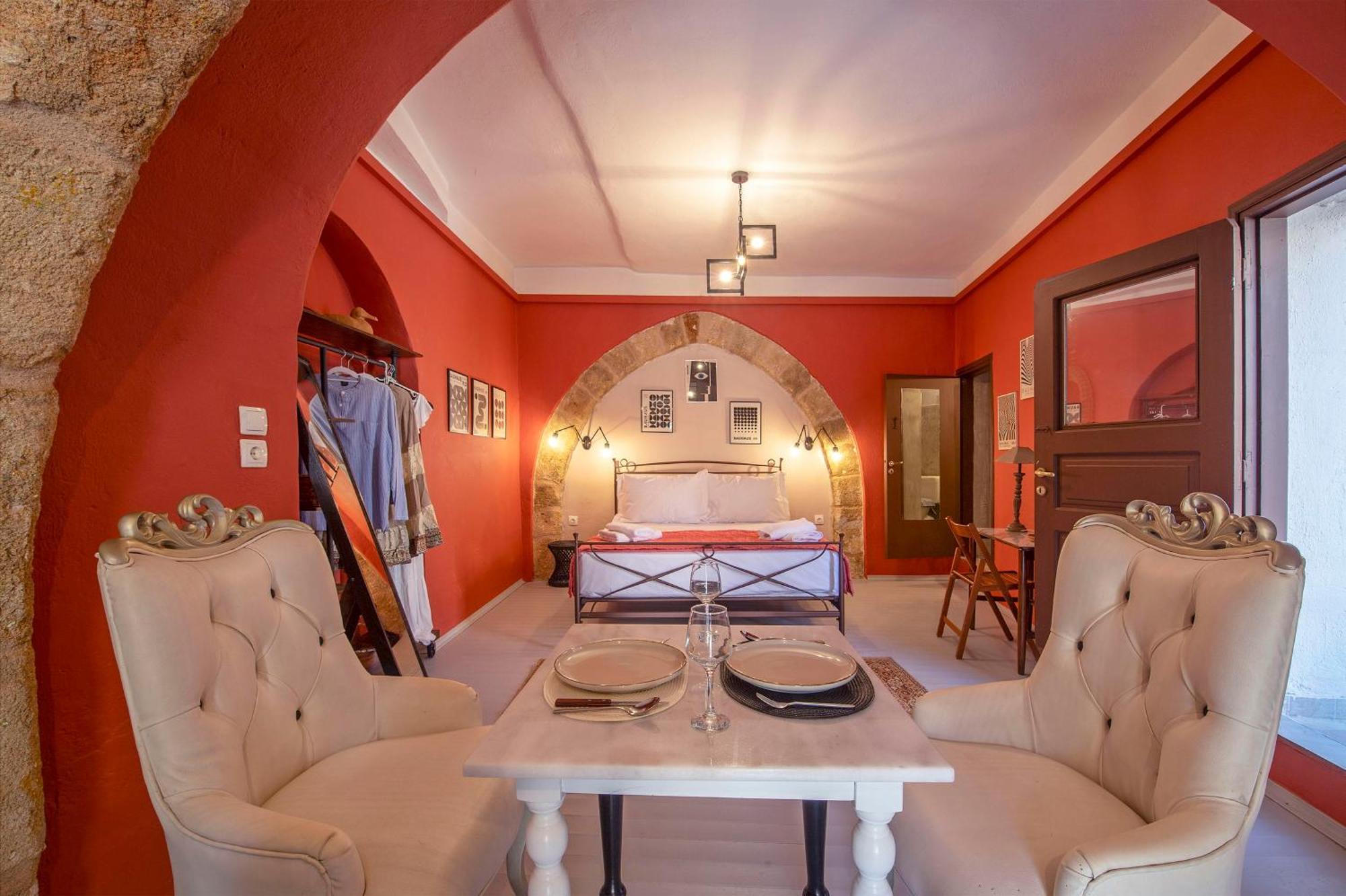 Old Town Corner Luxury Studios Rhodes City エクステリア 写真