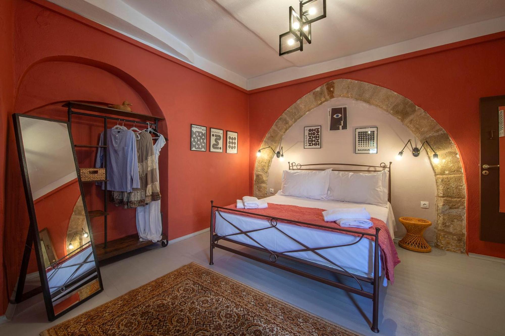 Old Town Corner Luxury Studios Rhodes City エクステリア 写真